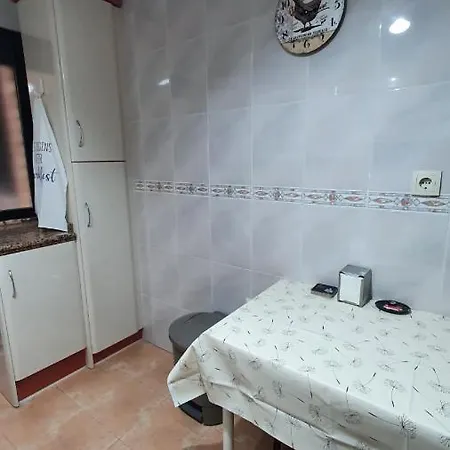 Piso Con Amplia Terraza Gratis Parking En La Calle Cerca Petfriendly Apartmán Salamanka