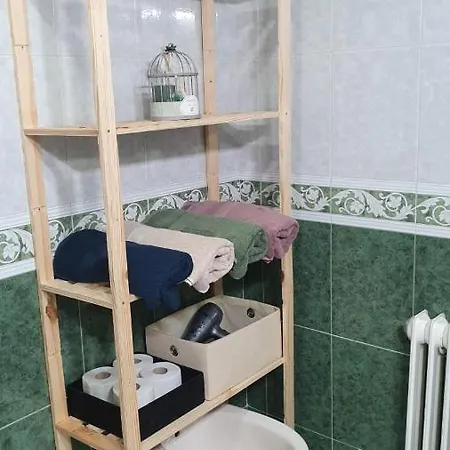 Piso Con Amplia Terraza Gratis Parking En La Calle Cerca Petfriendly Apartment